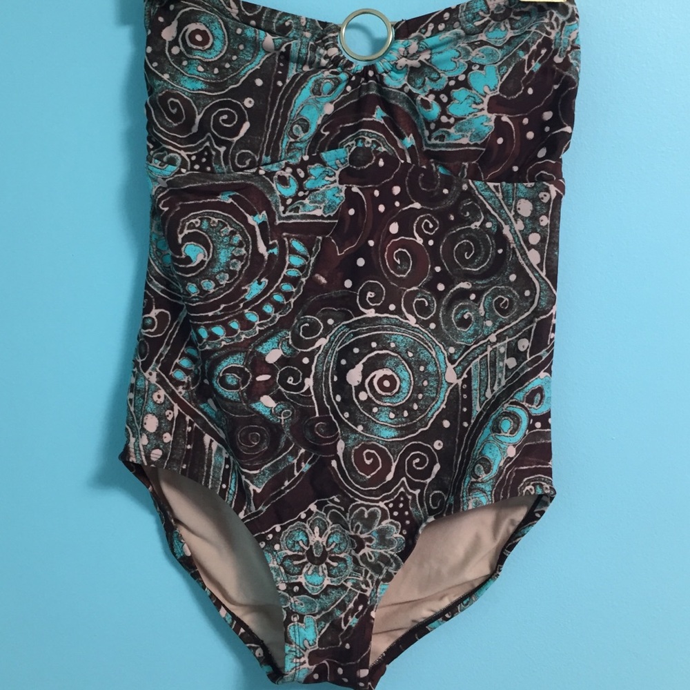 🚨NWOT strapless one piece swimsuit